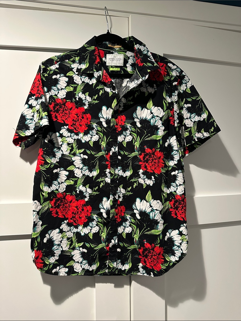 Button-Up Floral Short Sleeve Shirt - Black with Red & White Flowers